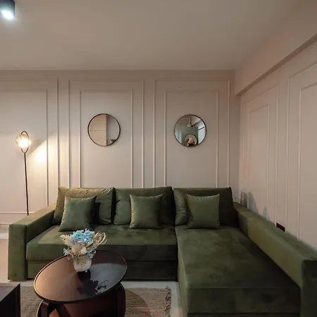 Apartment Bluewaves In Odyssey Pools And Parking *