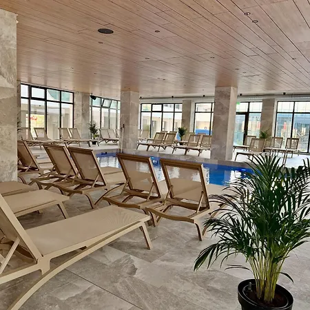 Apartamento Bluewaves In Odyssey Pools And Parking Năvodari